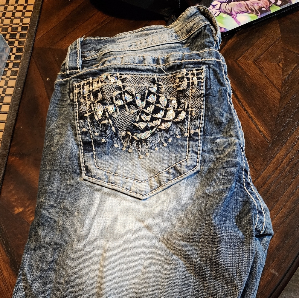 Capris - Picture 2 of 3